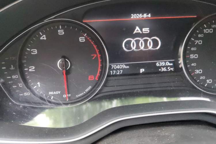 Used Audi A5 2019 Sportback 40 TFSI Fashion Model Odometer Close Up