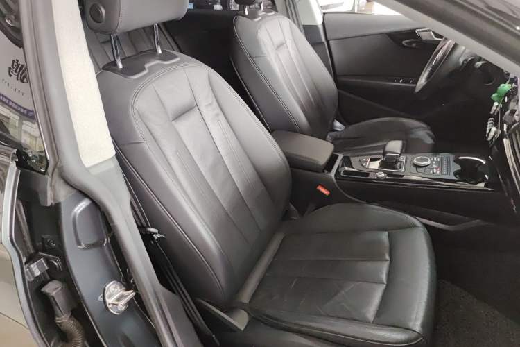 Used Audi A5 2019 Cabriolet 40 TFSI Fashion Edition China V Right Front Seat