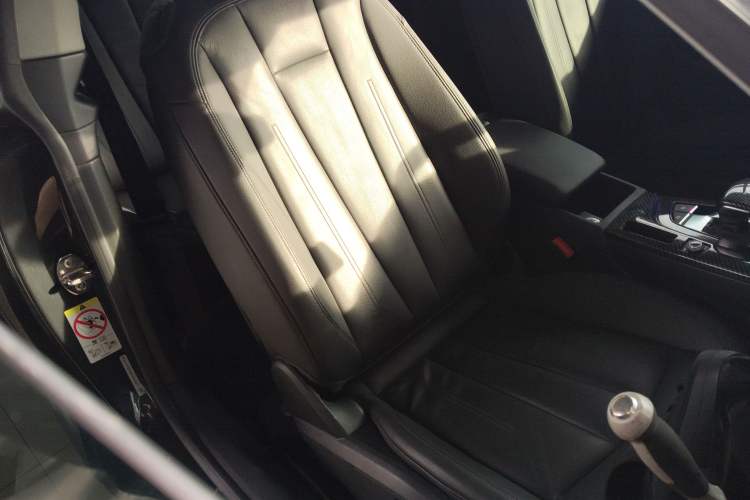 Used Audi A5 2019 Coupe 40 TFSI Fashion Edition China V Emission Standard Right Front Seat
