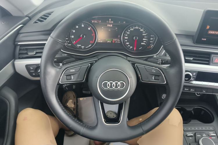 Used Audi A5 2019 Sportback 40 TFSI Fashion Model Steering Wheel