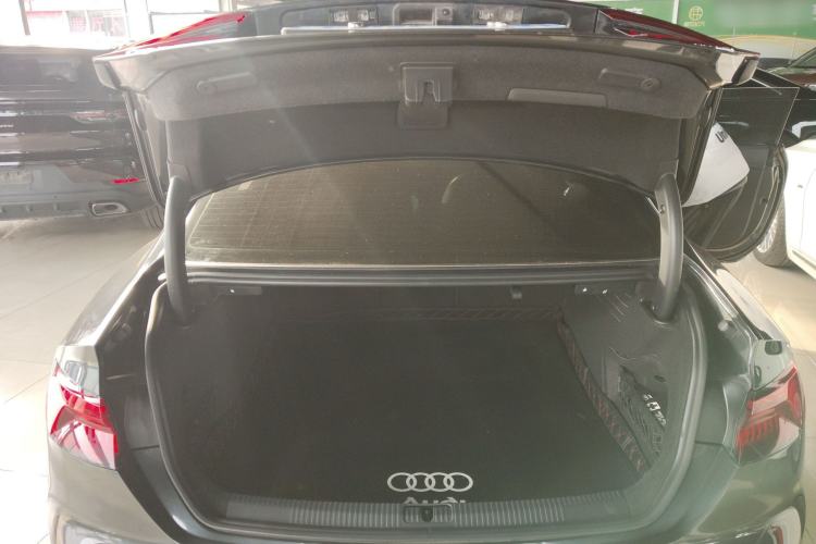 Used Audi A5 2019 Coupe 40 TFSI Fashion Edition China V Emission Standard Trunk