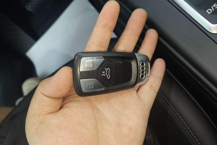 Used Audi A5 2019 Sportback 40 TFSI Fashion Model Vehicle Key
