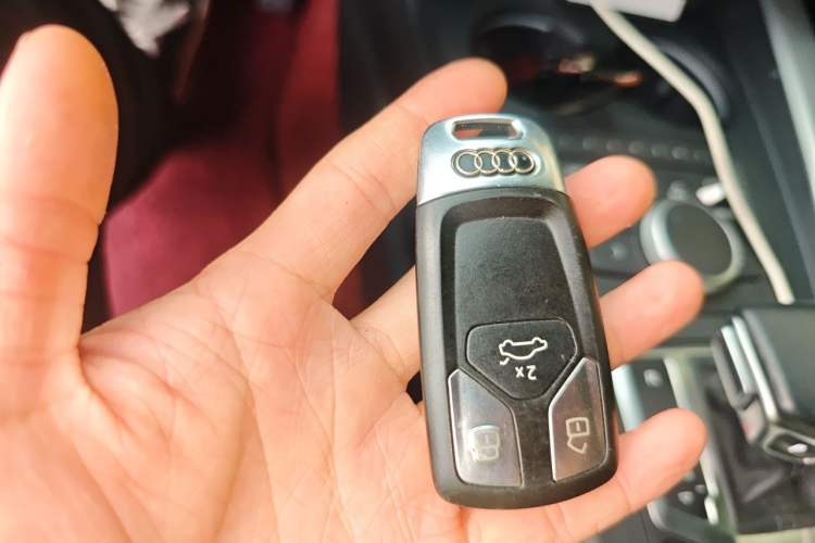 Used Audi A5 2019 Sportback 40 TFSI Fashion Model Vehicle Key