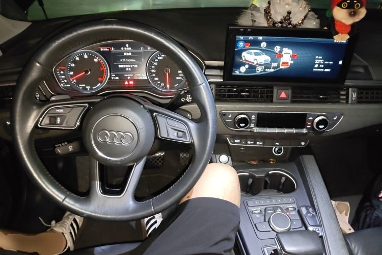 Used Audi A5 2019 Coupe 40 TFSI Fashion Edition China V Emission Standard Center Console