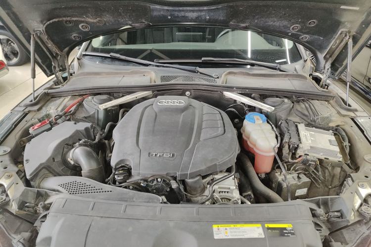 Used Audi A5 2019 Sportback 40 TFSI Fashion Model Engine Bay
