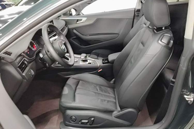 Used Audi A5 2019 Coupe 40 TFSI Fashion Edition China V Emission Standard Left Front Seat