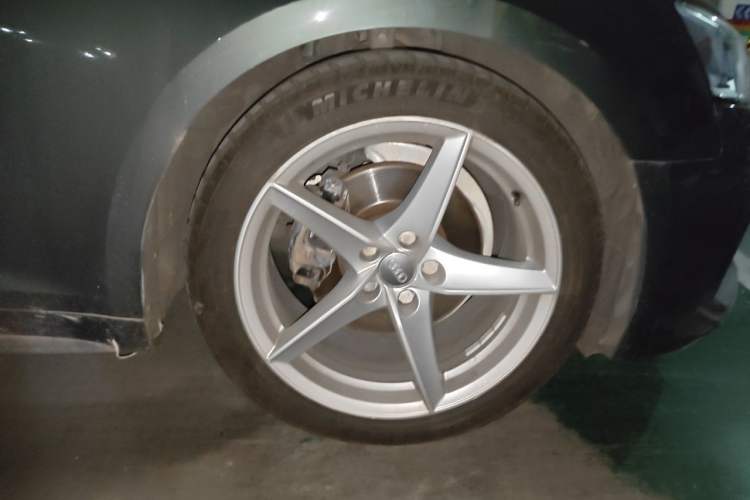 Used Audi A5 2019 Coupe 40 TFSI Fashion Edition China V Emission Standard Right Front Wheel Hub