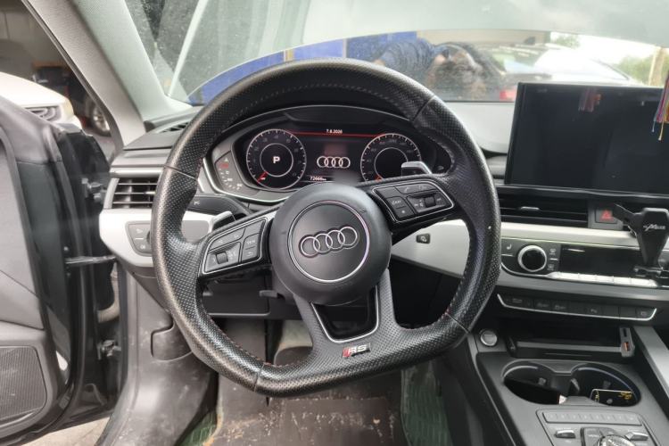 Used Audi A5 2019 Sportback 40 TFSI Fashion Model Steering Wheel