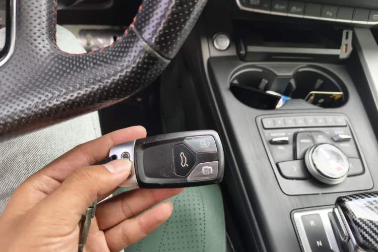 Used Audi A5 2019 Sportback 40 TFSI Fashion Model Vehicle Key