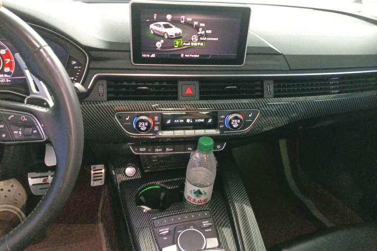 Used Audi A5 2019 Sportback 40 TFSI Fashion Model Audio And AC Panel