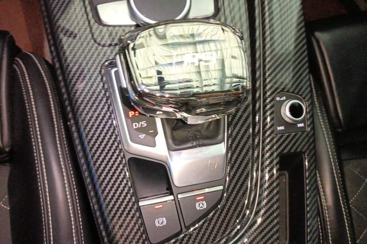 Used Audi A5 2019 Sportback 40 TFSI Fashion Model Gear Lever