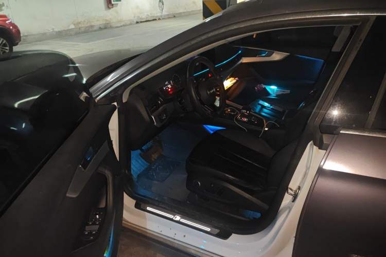 Used Audi A5 2019 Sportback 40 TFSI Fashion Model Driver Seat