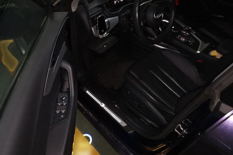 Used Audi A5 2019 Sportback 40 TFSI Fashion Model Driver Seat