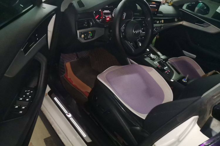 Used Audi A5 2019 Sportback 40 TFSI Fashion Model Driver Seat