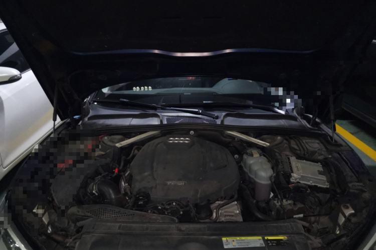Used Audi A5 2019 Sportback 40 TFSI Fashion Model Engine Bay