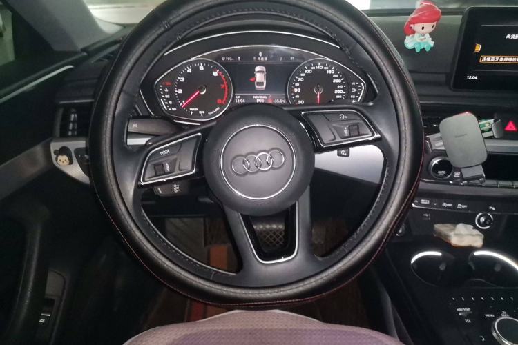 Used Audi A5 2019 Sportback 40 TFSI Fashion Model Steering Wheel