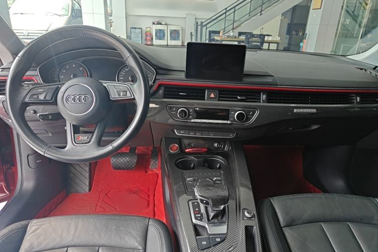 Used Audi A5 2019 Sportback 40 TFSI Fashion Model Center Console