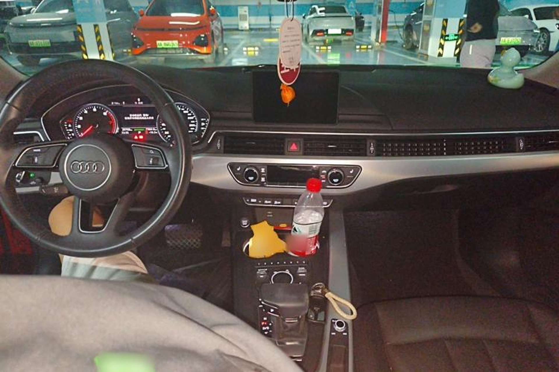 Used Audi A5 2019 Coupe 40 TFSI Fashion Edition China V Emission Standard Center Console