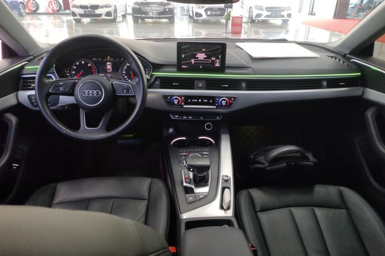 Used Audi A5 2019 Sportback 40 TFSI Fashion Model Center Console