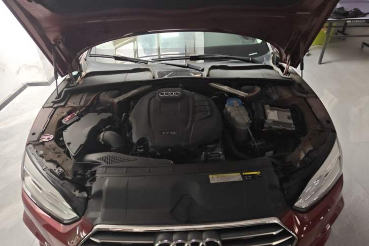 Used Audi A5 2019 Sportback 40 TFSI Fashion Model Engine Bay