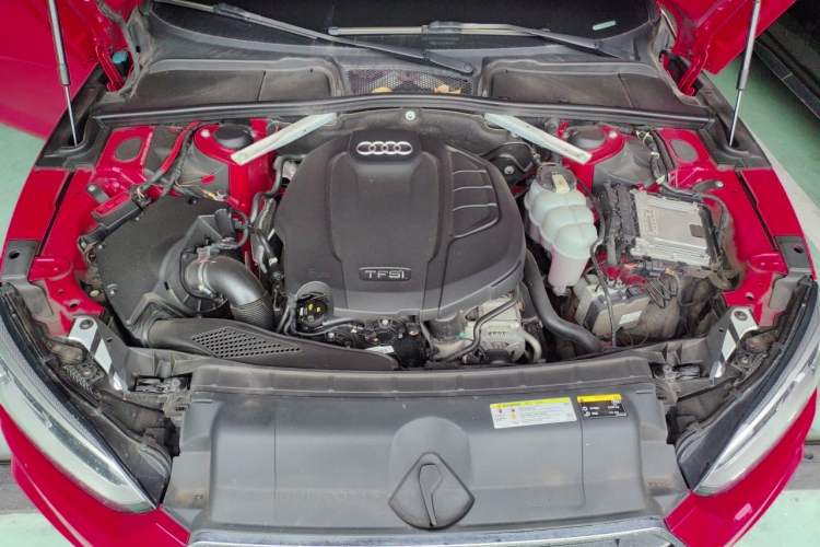 Used Audi A5 2019 Sportback 40 TFSI Fashion Model Engine Bay
