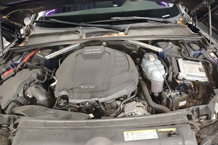 Used Audi A5 2019 Sportback 40 TFSI Fashion Model Engine Bay
