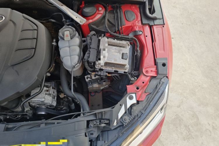 Used Audi A5 2019 Sportback 40 TFSI Fashion Model Engine Bay Left