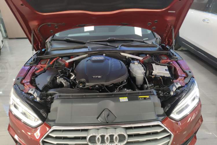 Used Audi A5 2019 Sportback 40 TFSI Fashion Model Engine Bay