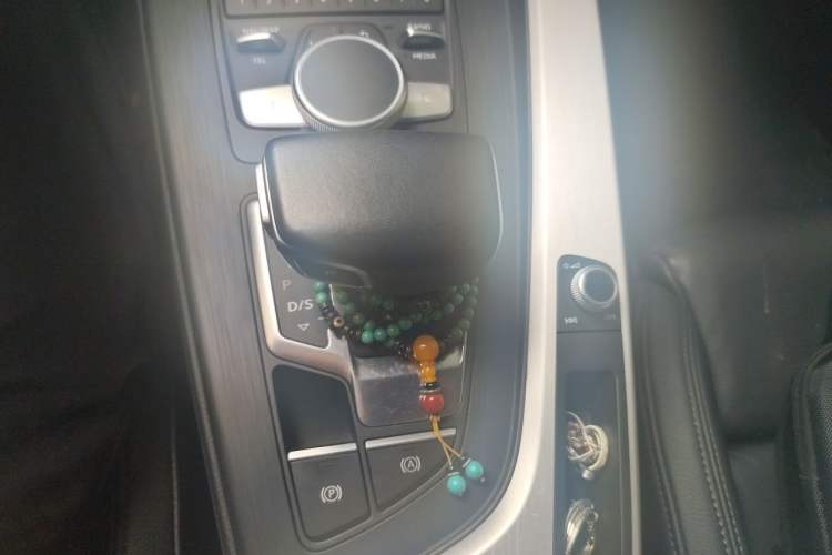 Used Audi A5 2019 Coupe 45 TFSI quattro Sport Edition China V standard Gear Lever