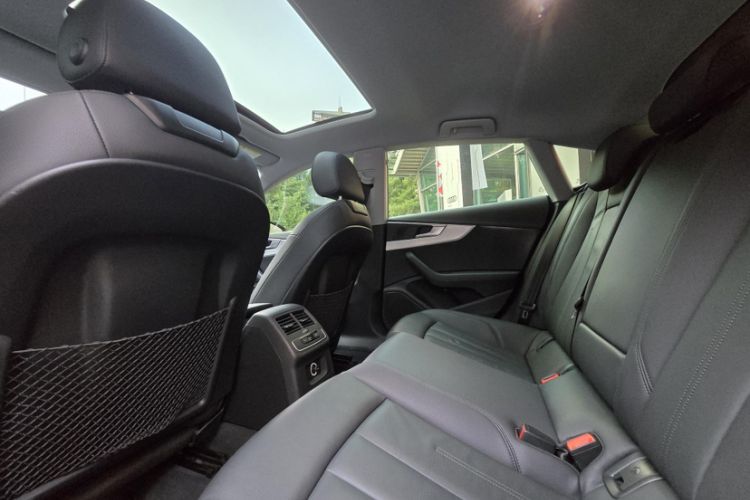 Used Audi A5 2019 Sportback 40 TFSI Fashion Model Interior 4