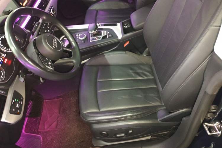 Used Audi A5 2019 Sportback 40 TFSI Fashion Model Left Front Seat