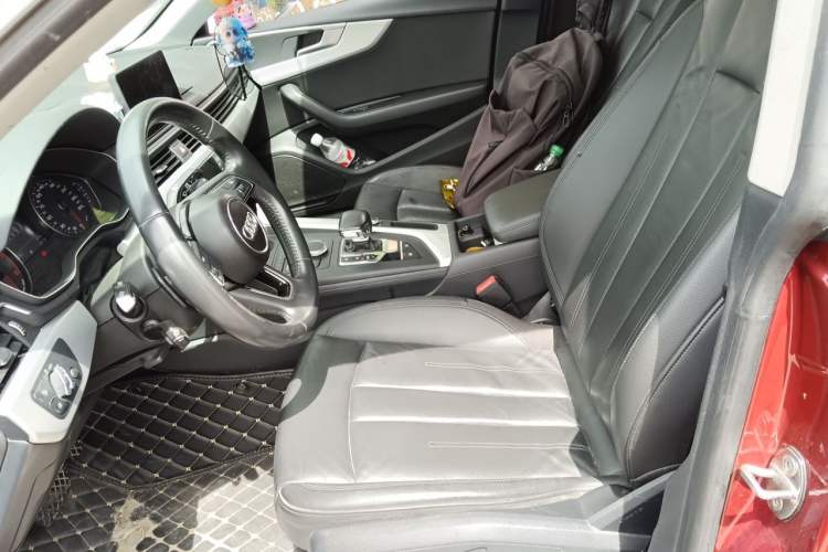 Used Audi A5 2019 Sportback 40 TFSI Fashion Model Left Front Seat