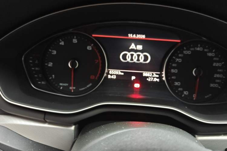 Used Audi A5 2019 Sportback 40 TFSI Fashion Model Odometer Close Up