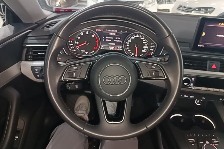 Used Audi A5 2019 Sportback 40 TFSI Fashion Model Steering Wheel