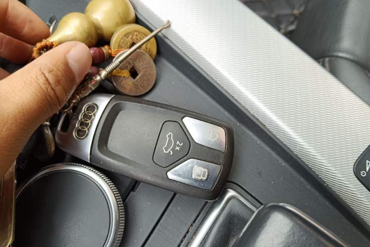 Used Audi A5 2019 Sportback 40 TFSI Fashion Model Vehicle Key
