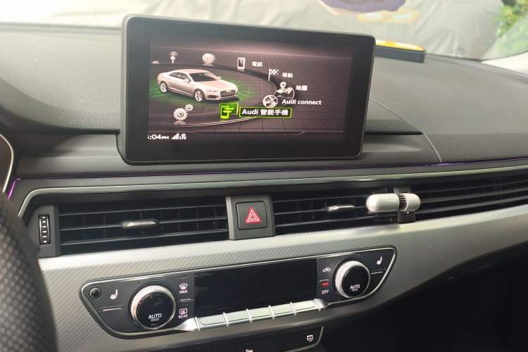 Used Audi A5 2019 Coupe 40 TFSI Fashion Edition China V Emission Standard Audio And AC Panel