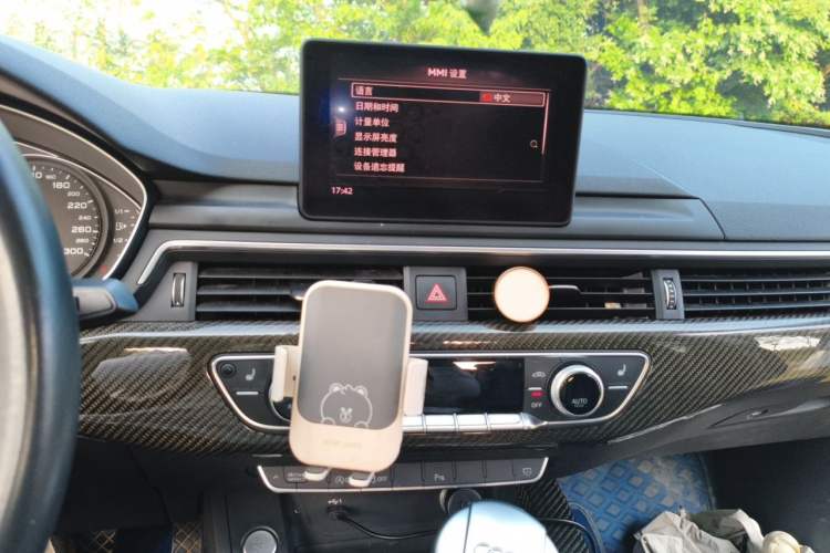 Used Audi A5 2019 Sportback 40 TFSI Fashion Model Audio And AC Panel