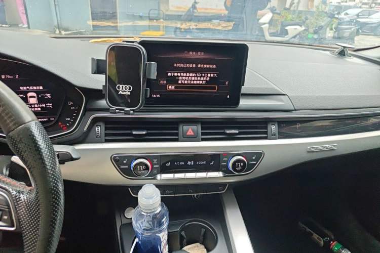 Used Audi A5 2019 Sportback 40 TFSI Fashion Model Audio And AC Panel