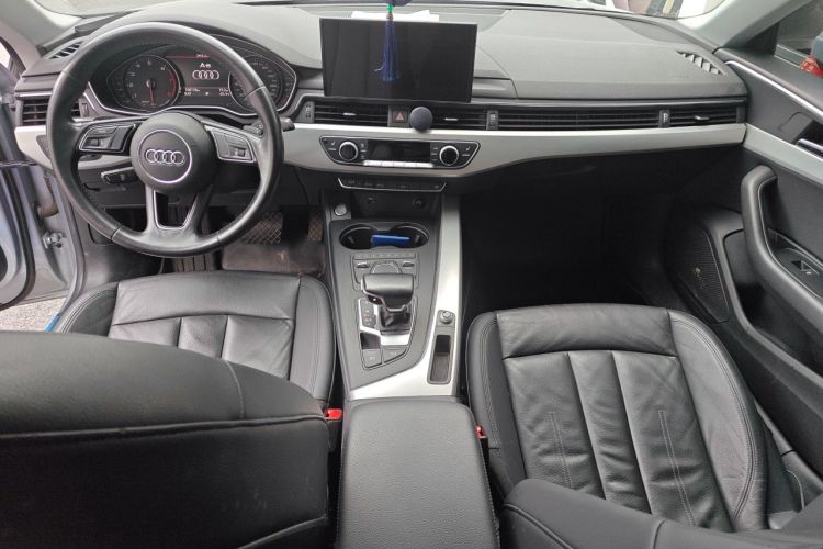 Used Audi A5 2019 Sportback 40 TFSI Fashion Model Center Console
