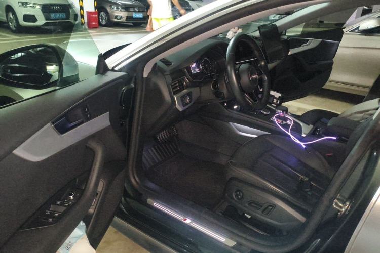 Used Audi A5 2019 Sportback 40 TFSI Fashion Model Driver Seat