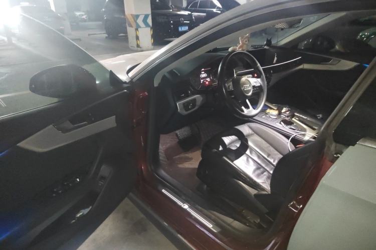 Used Audi A5 2019 Sportback 40 TFSI Fashion Model Driver Seat