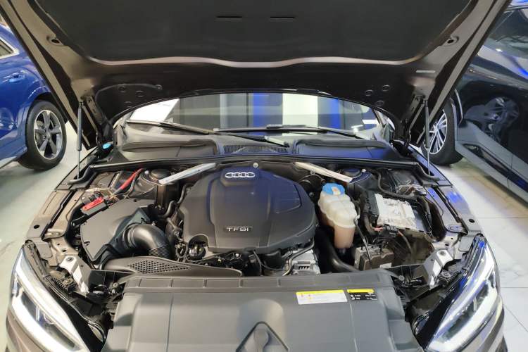 Used Audi A5 2019 Sportback 45 TFSI Fashion Model Engine Bay
