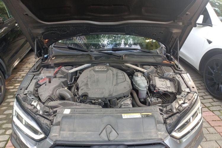 Used Audi A5 2019 Sportback 45 TFSI Fashion Model Engine Bay