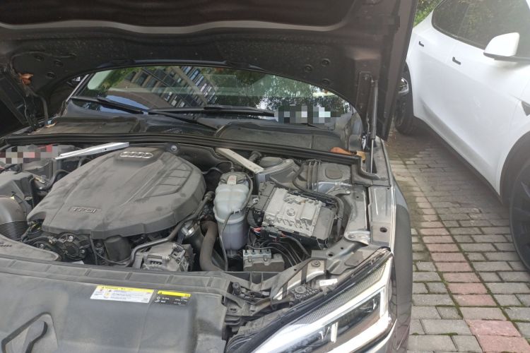 Used Audi A5 2019 Sportback 45 TFSI Fashion Model Engine Bay Left