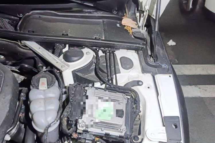 Used Audi A5 2019 Sportback 40 TFSI Fashion Model Engine Bay Left