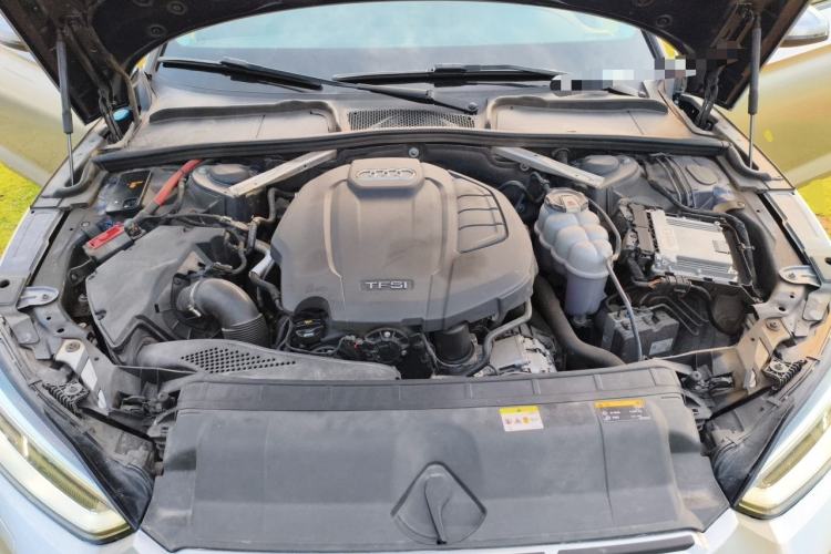 Used Audi A5 2019 Sportback 40 TFSI Fashion Model Engine Bay