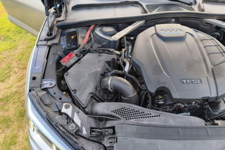 Used Audi A5 2019 Sportback 40 TFSI Fashion Model Engine Bay Right