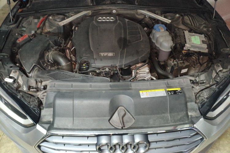 Used Audi A5 2019 Sportback 40 TFSI Fashion Model Engine Bay