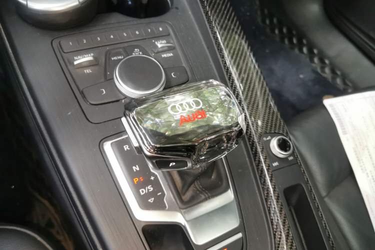 Used Audi A5 2019 Sportback 40 TFSI Fashion Model Gear Lever