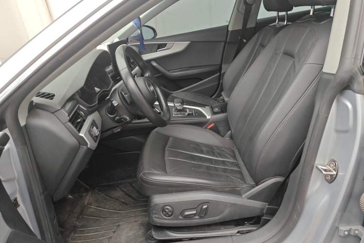 Used Audi A5 2019 Sportback 40 TFSI Fashion Model Left Front Seat